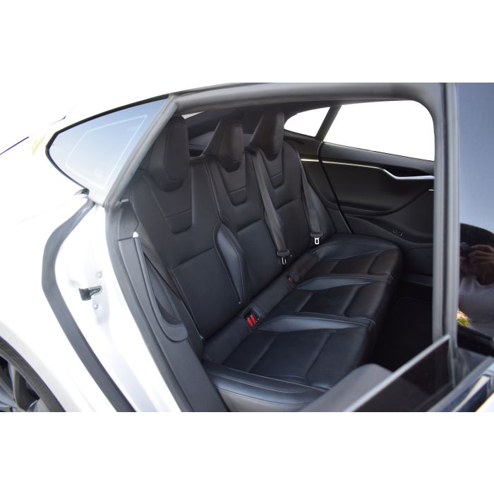 Seat covers Tesla Model S