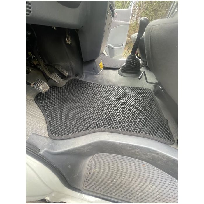 Floor mats for Toyota Hiace 